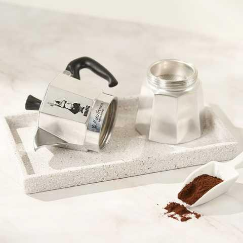 Гейзерна кавоварка Bialetti Moka Express 130 мл. 3 чашки Срібло 14241 фото